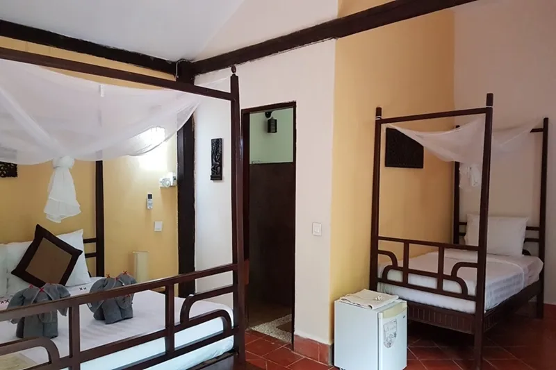 Deluxe Bungalow Twin Tiled